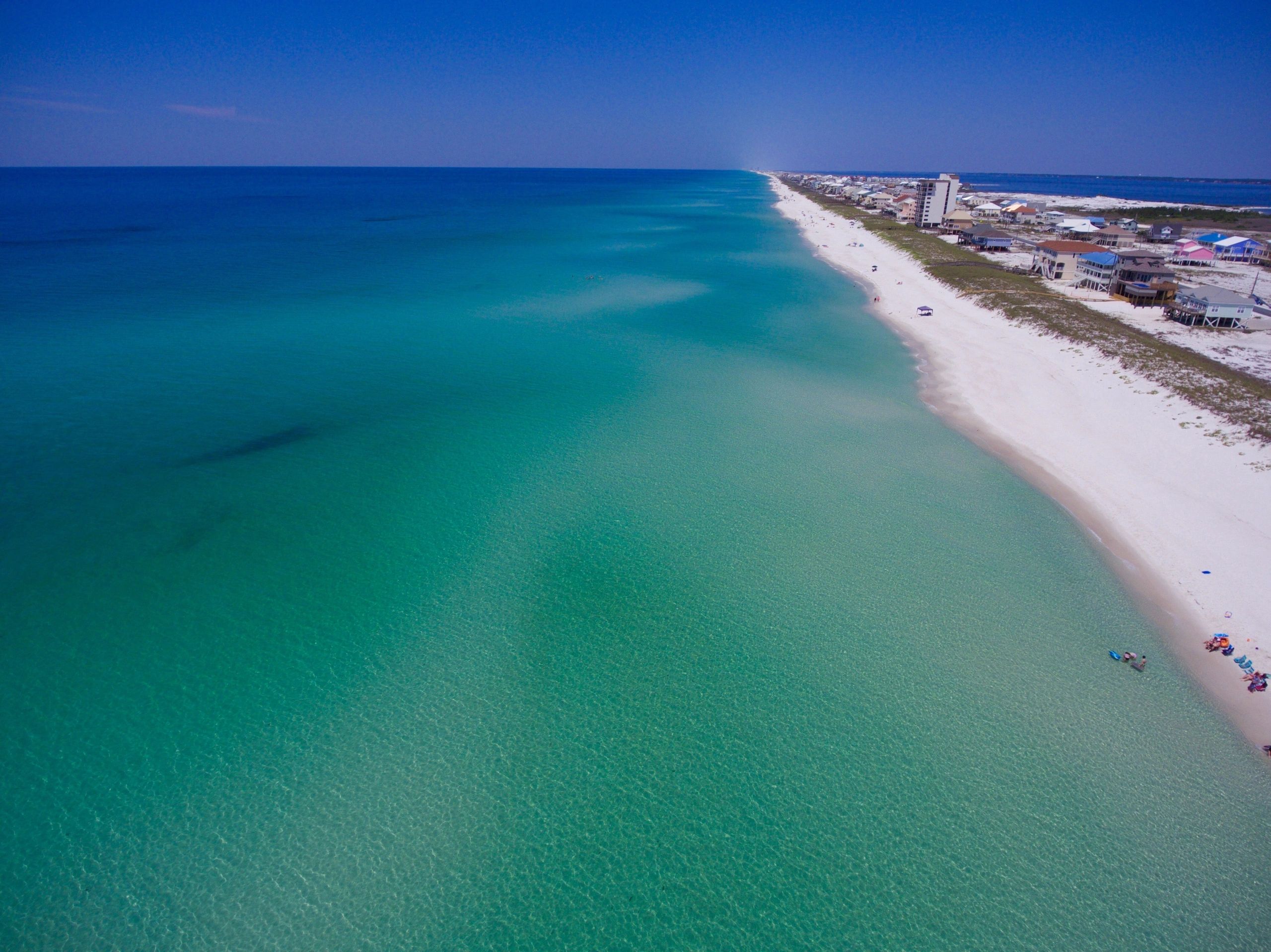 Soar into Summer with Pensacola Air Flight School!